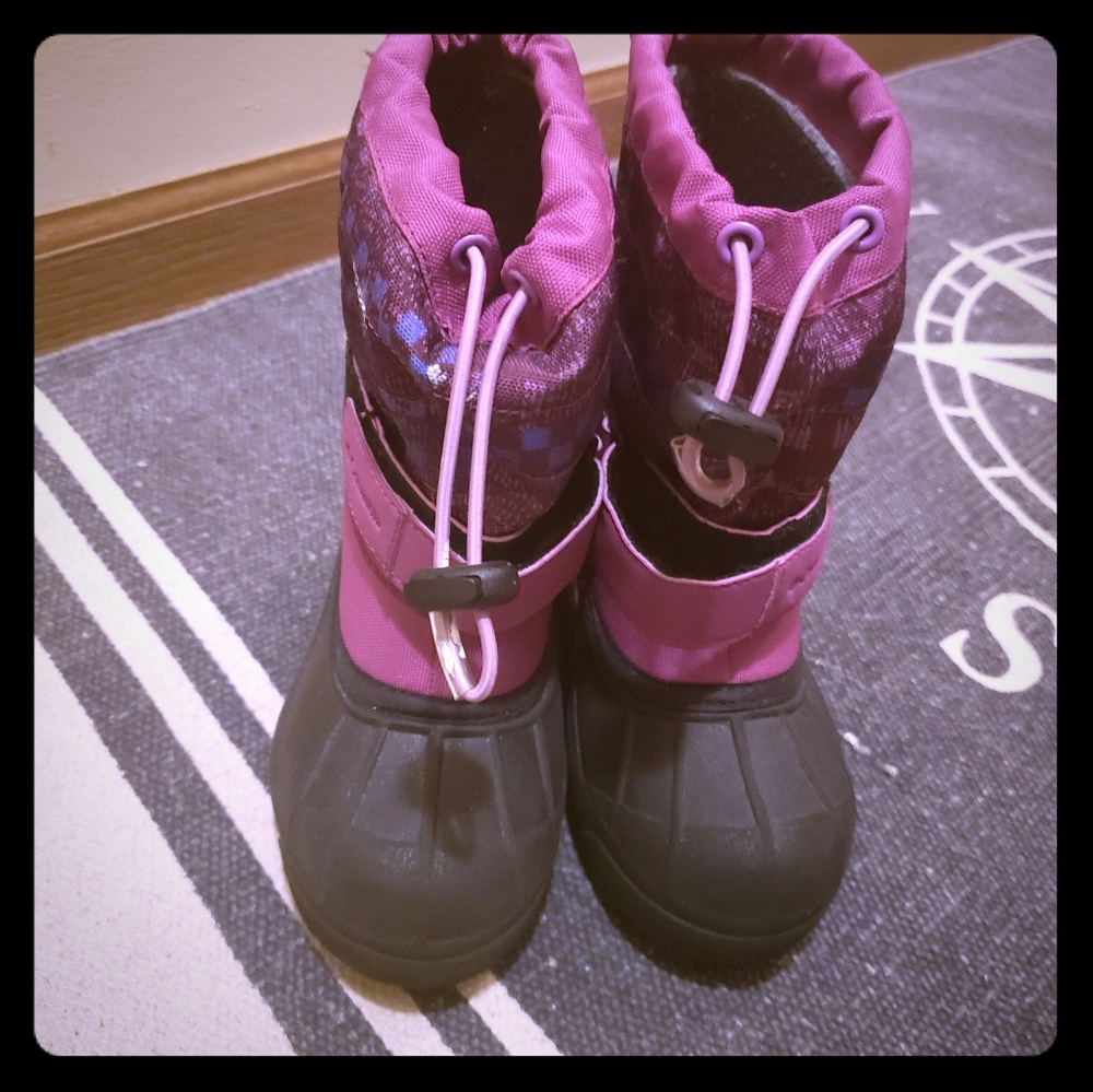 Columbia snow boots girls size 10